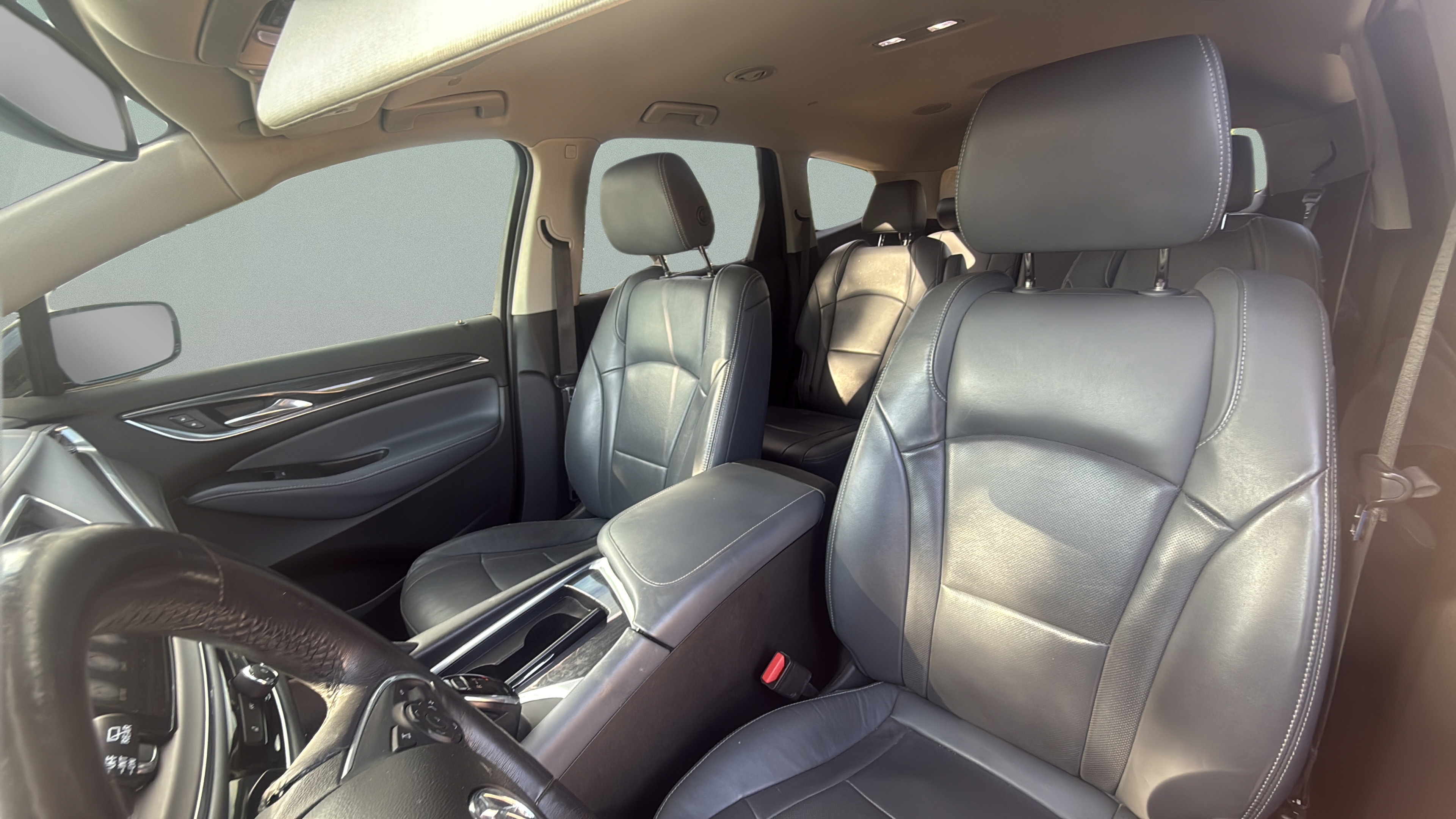 Used 2019 Buick Enclave Essence FWD image 10