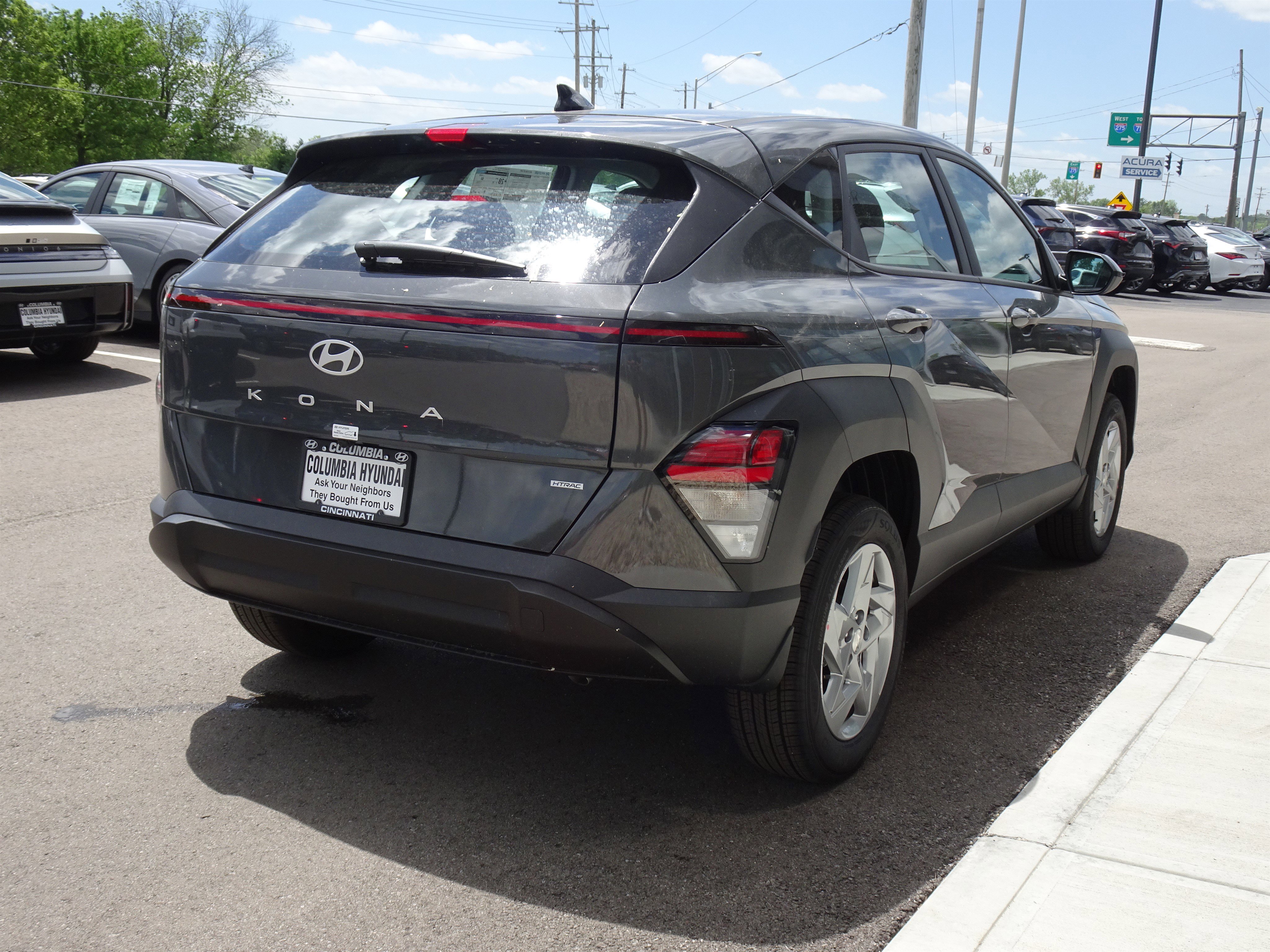 New 2025 Hyundai Kona SE image 5