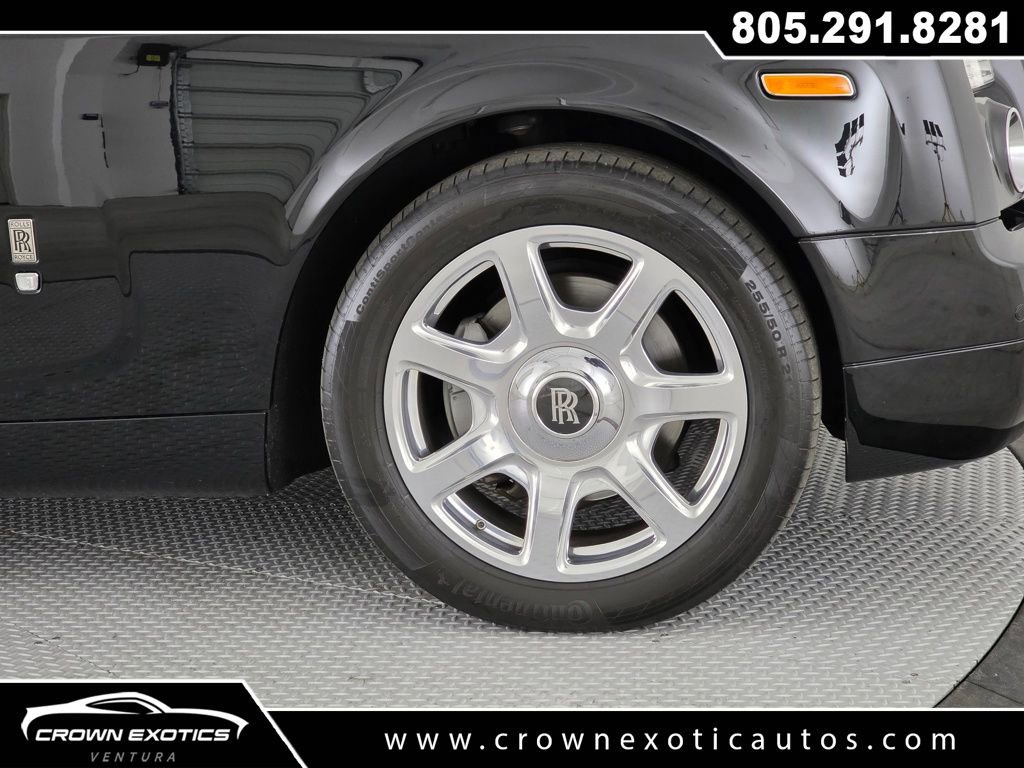 Used 2010 Rolls-Royce Phantom Drophead Coupe image 17