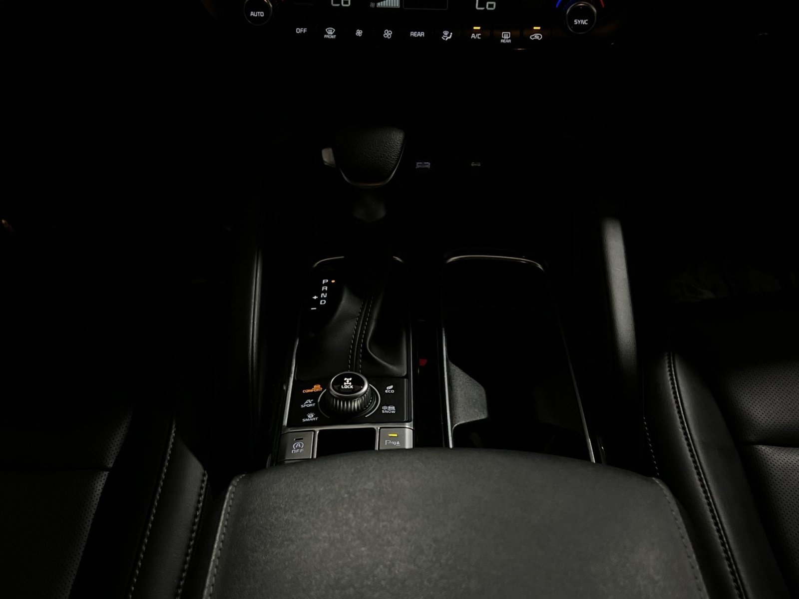 Used 2024 Kia Telluride LX AWD/4WD image 28