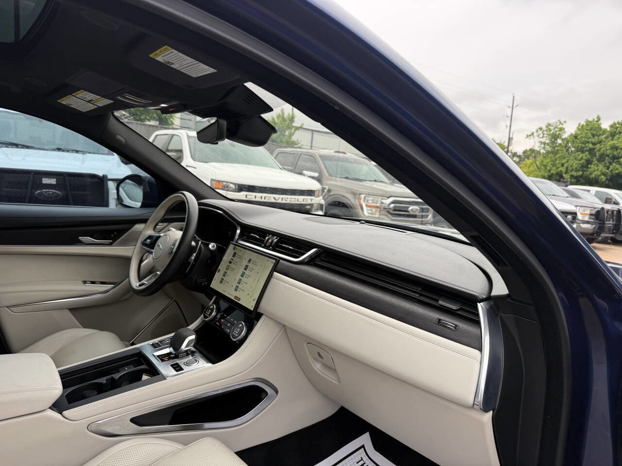 Used 2021 Jaguar F-PACE S AWD/4WD image 9