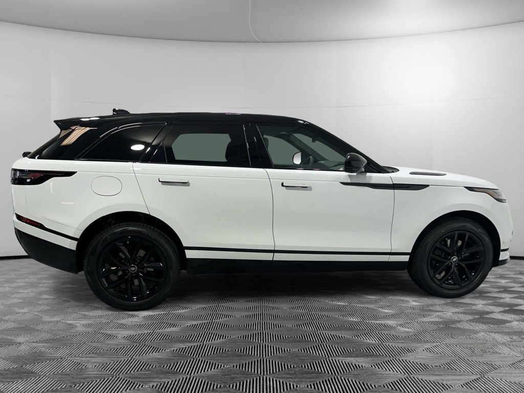 New 2026 Land Rover Range Rover Velar Dynamic SE image 8