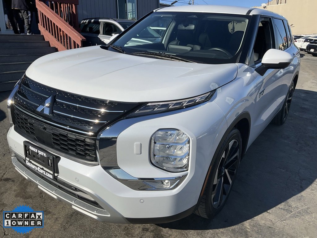 Used 2023 Mitsubishi Outlander SE image 91