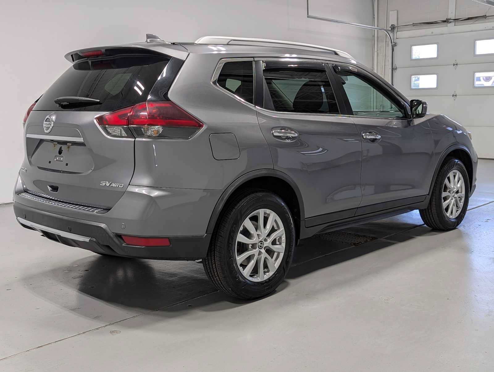 Used 2020 Nissan Rogue SV AWD/4WD image 8