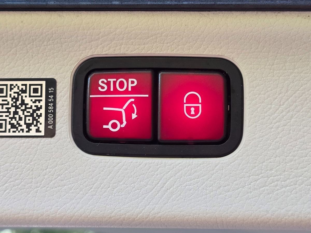 Used 2023 Mercedes-Benz EQS 450+ SUV image 89