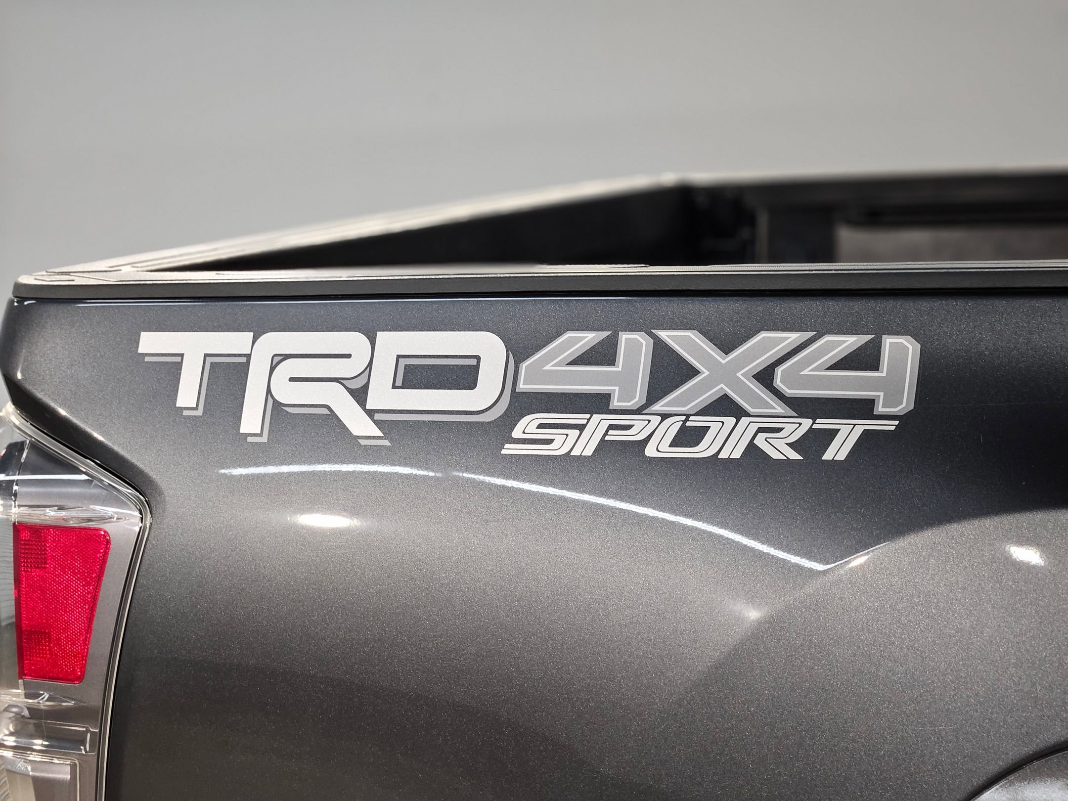 Used 2022 Toyota Tacoma TRD Sport image 37