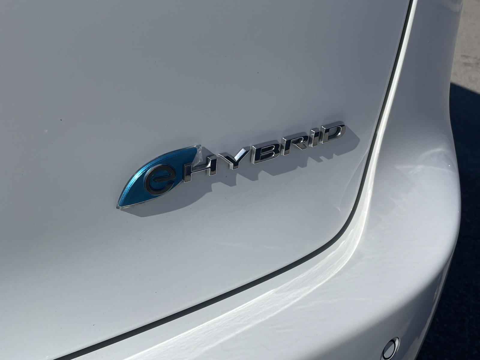 Used 2023 Chrysler Pacifica Touring-L FWD image 8