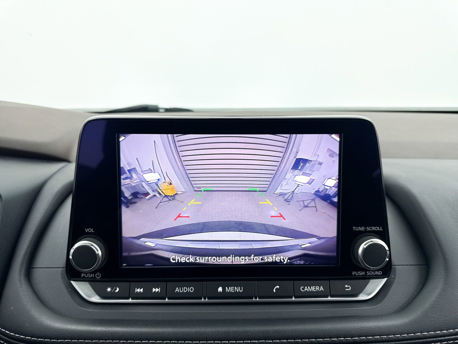 Used 2022 Nissan Rogue SV w/ SV Premium Package image 11