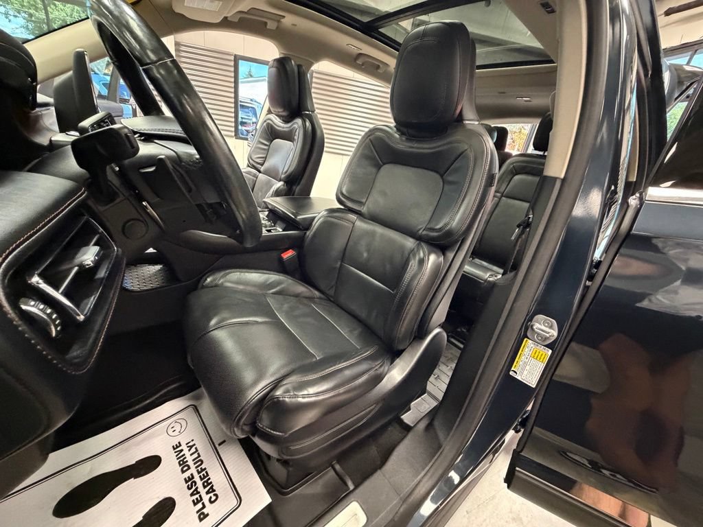 Used 2021 Lincoln Aviator Reserve w/ Equipment Group 202A AWD/4WD image 9
