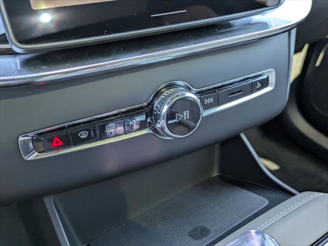 New 2026 Volvo XC90 B6 Ultra image 11