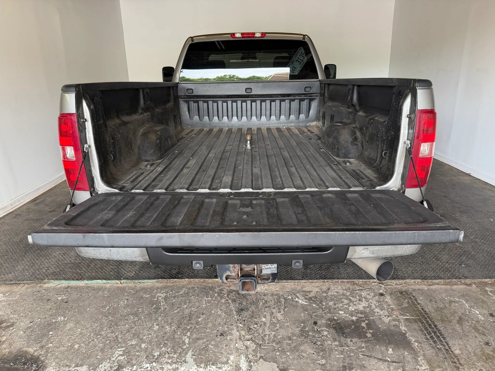 Used 2013 Chevrolet Silverado 3500 LT w/ Interior Plus Package AWD/4WD image 29