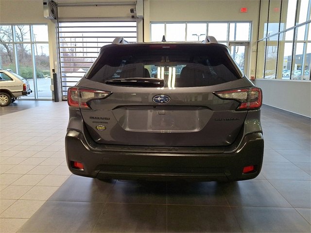 Certified 2023 Subaru Outback Onyx Edition image 5