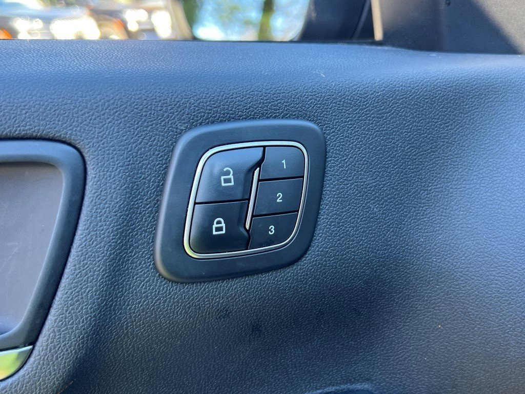 Used 2022 Ford Escape Titanium w/ Class II Trailer Tow Package image 16