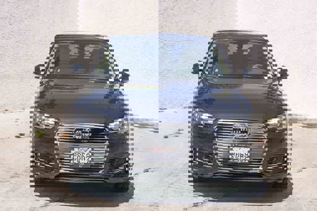 Used 2018 Audi A4 2.0T Ultra Premium w/ Convenience Package image 2