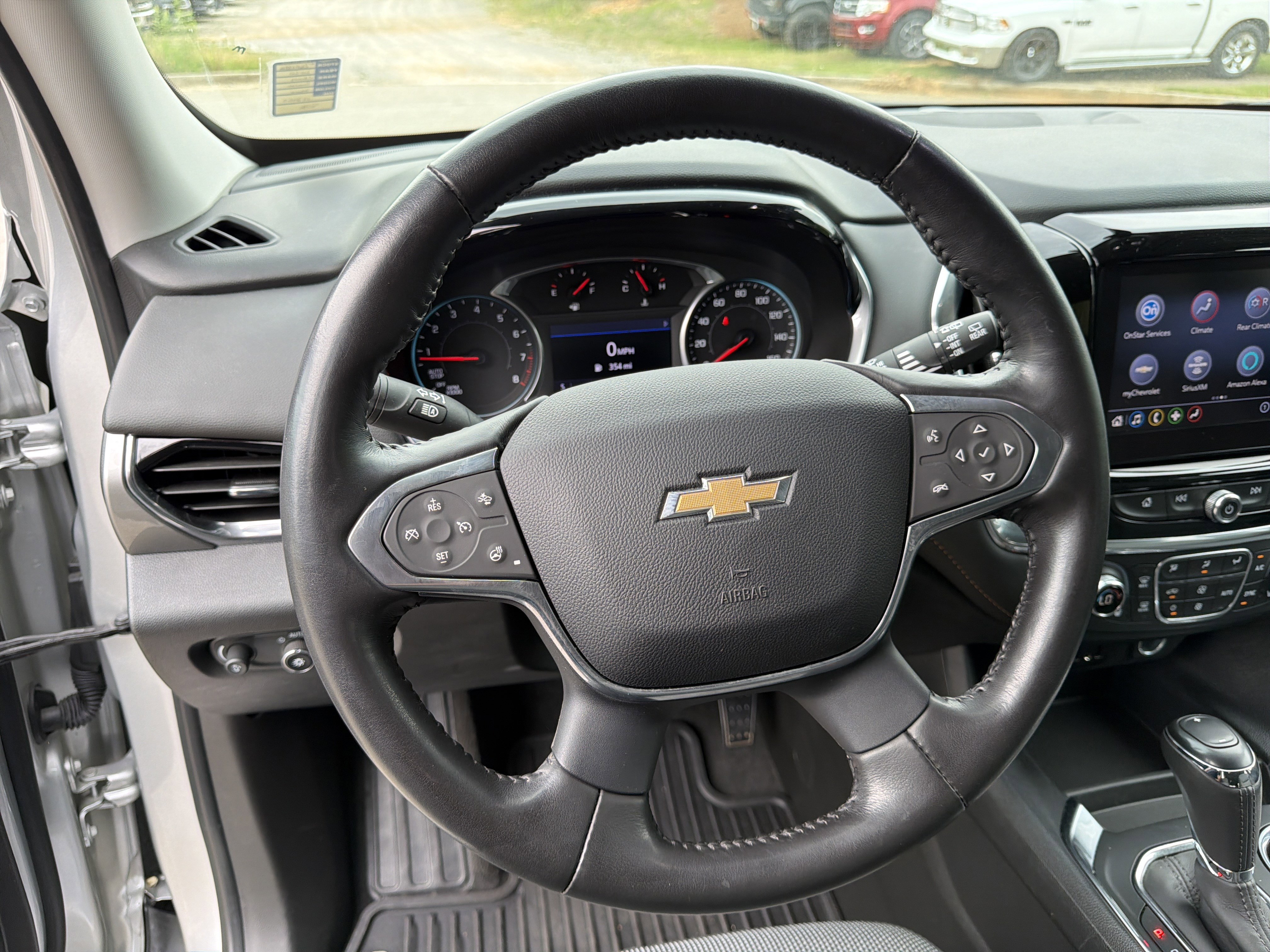 Used 2020 Chevrolet Traverse LT w/ Driver Confidence II Package AWD/4WD image 25