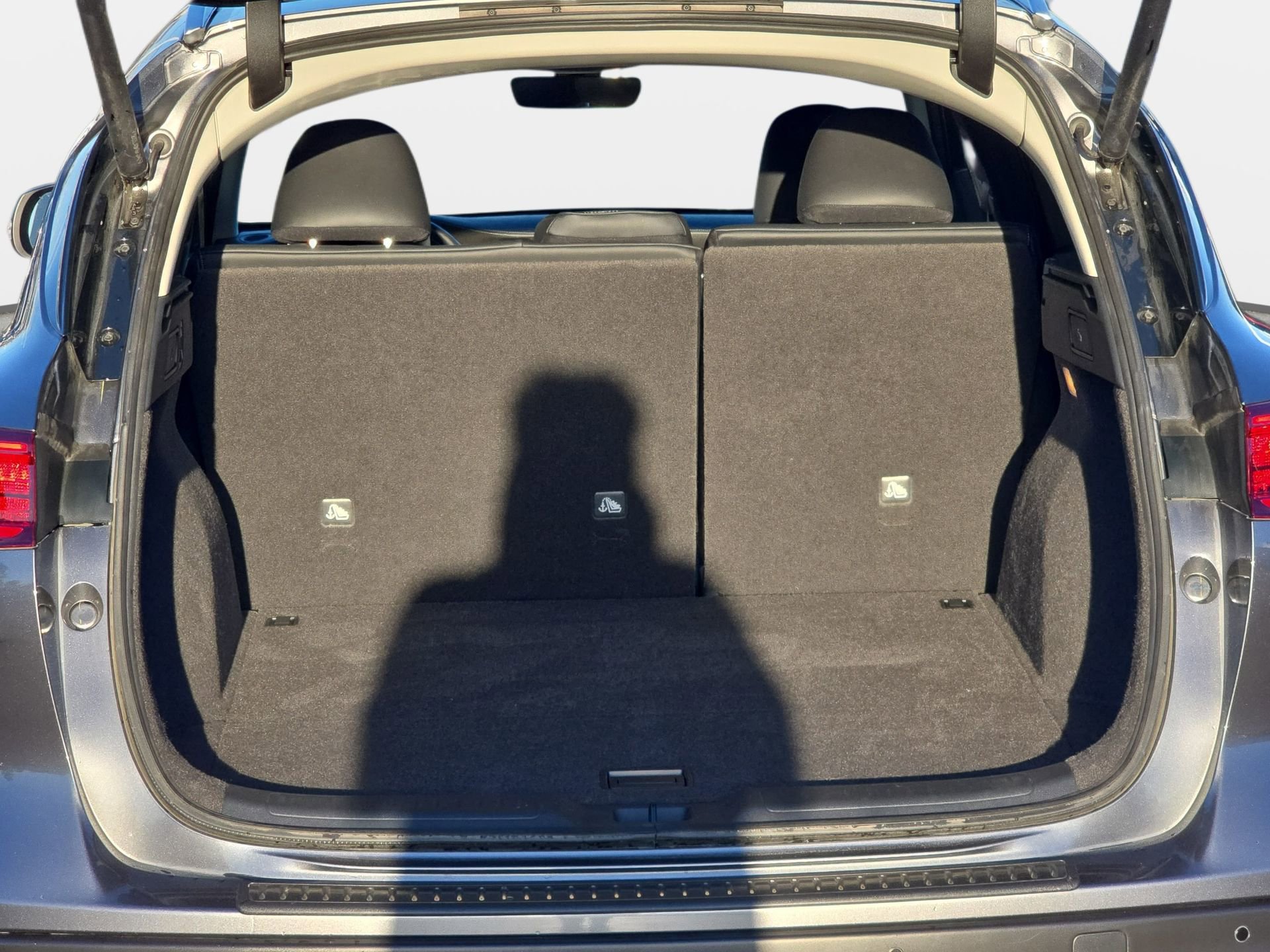 Used 2025 INFINITI QX50 Luxe image 12