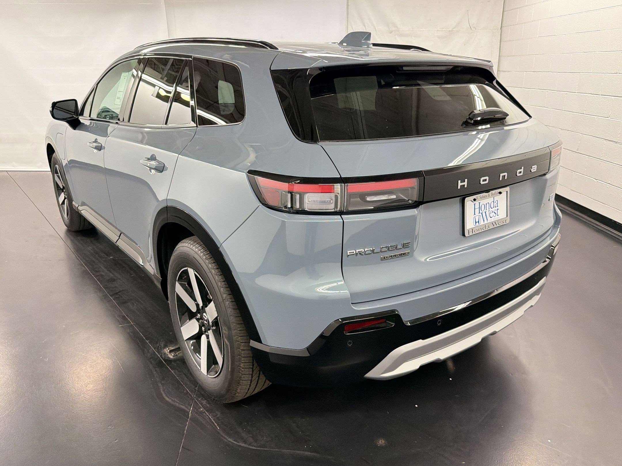 New 2026 Honda Prologue Touring image 3