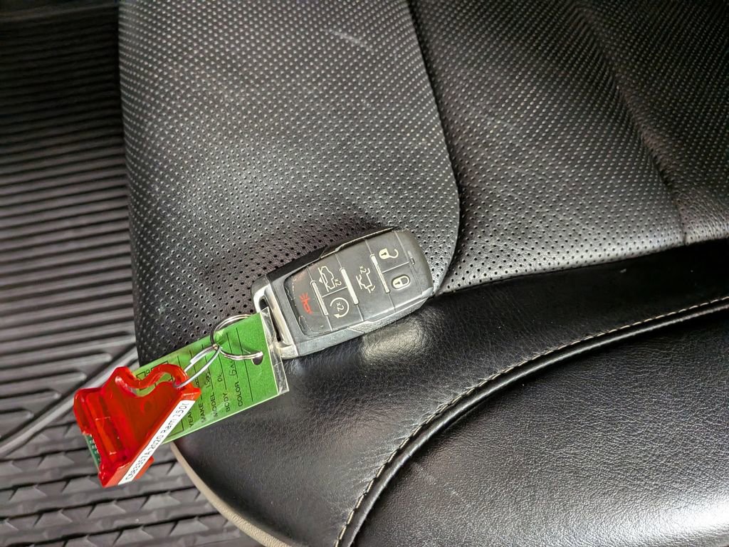 Used 2020 RAM 1500 Limited w/ Off Road Group image 33