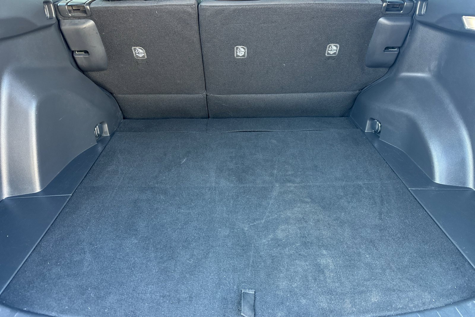 Used 2024 Toyota RAV4 LE image 17