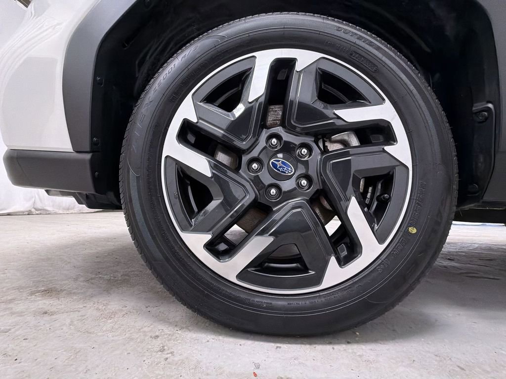 Certified 2025 Subaru Forester Limited image 15