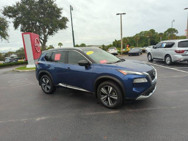 Certified 2022 Nissan Rogue Platinum w/ Head-Up Display Package FWD image 1