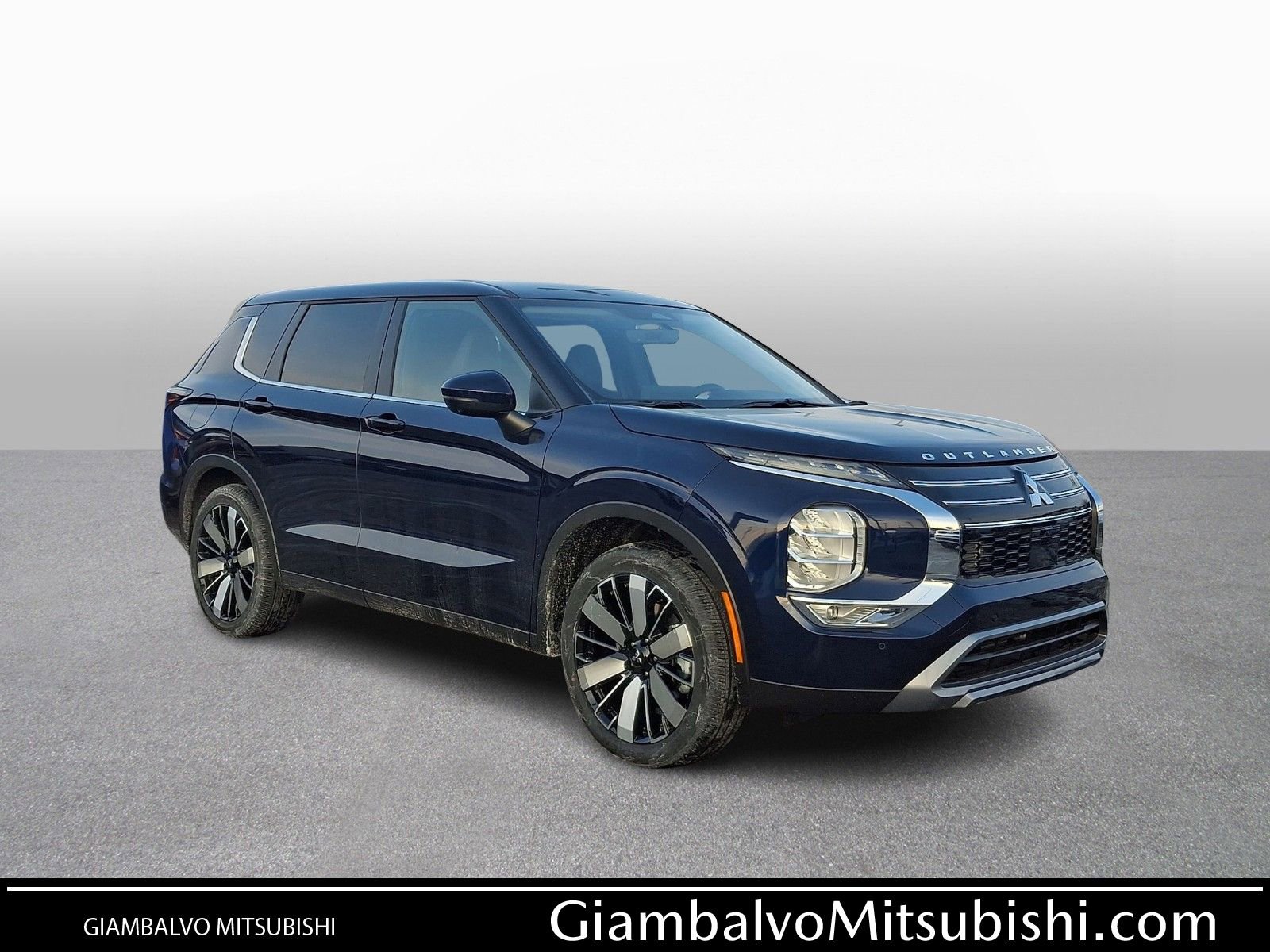 New 2026 Mitsubishi Outlander SE AWD/4WD image 1