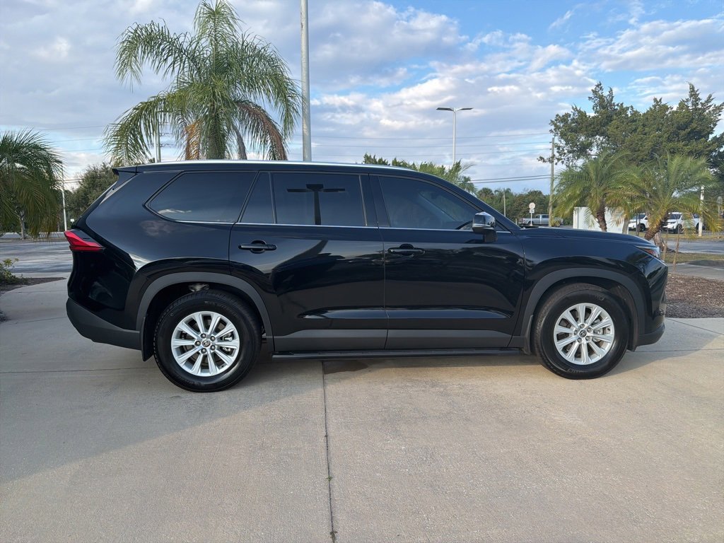 Used 2024 Toyota Grand Highlander XLE image 9