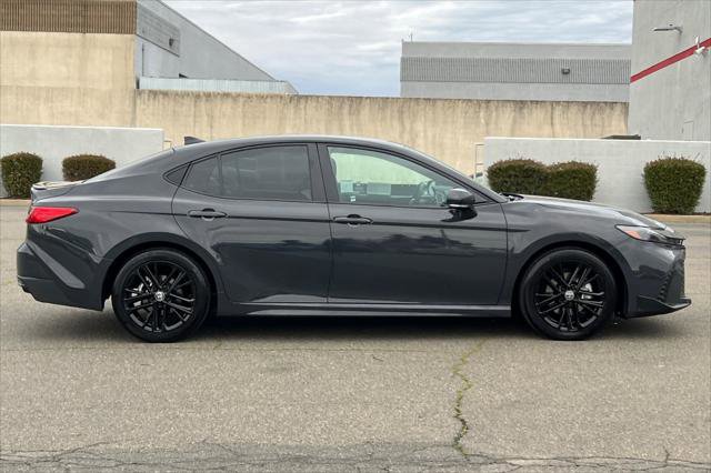 Certified 2025 Toyota Camry SE w/ Convenience Package image 6