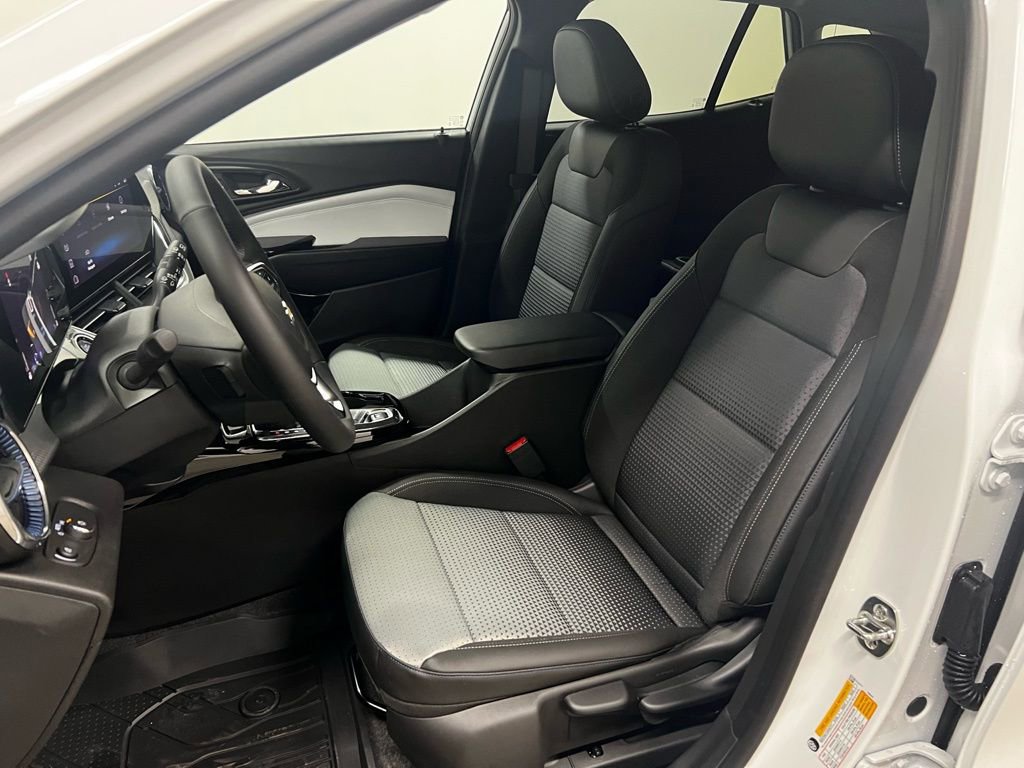 New 2026 Chevrolet Trax LT image 26