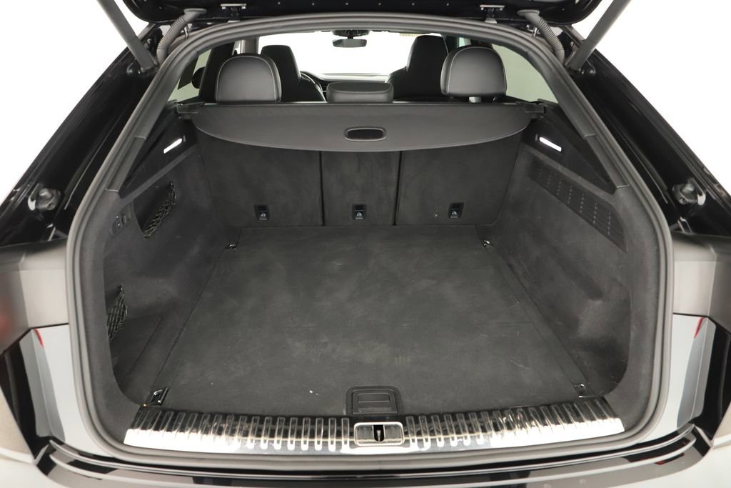 Certified 2021 Audi SQ8 Premium Plus w/ SQ8 Black Optic Package image 29