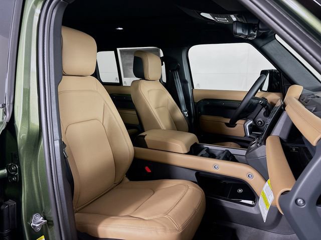 New 2026 Land Rover Defender 110 X-Dynamic SE image 25