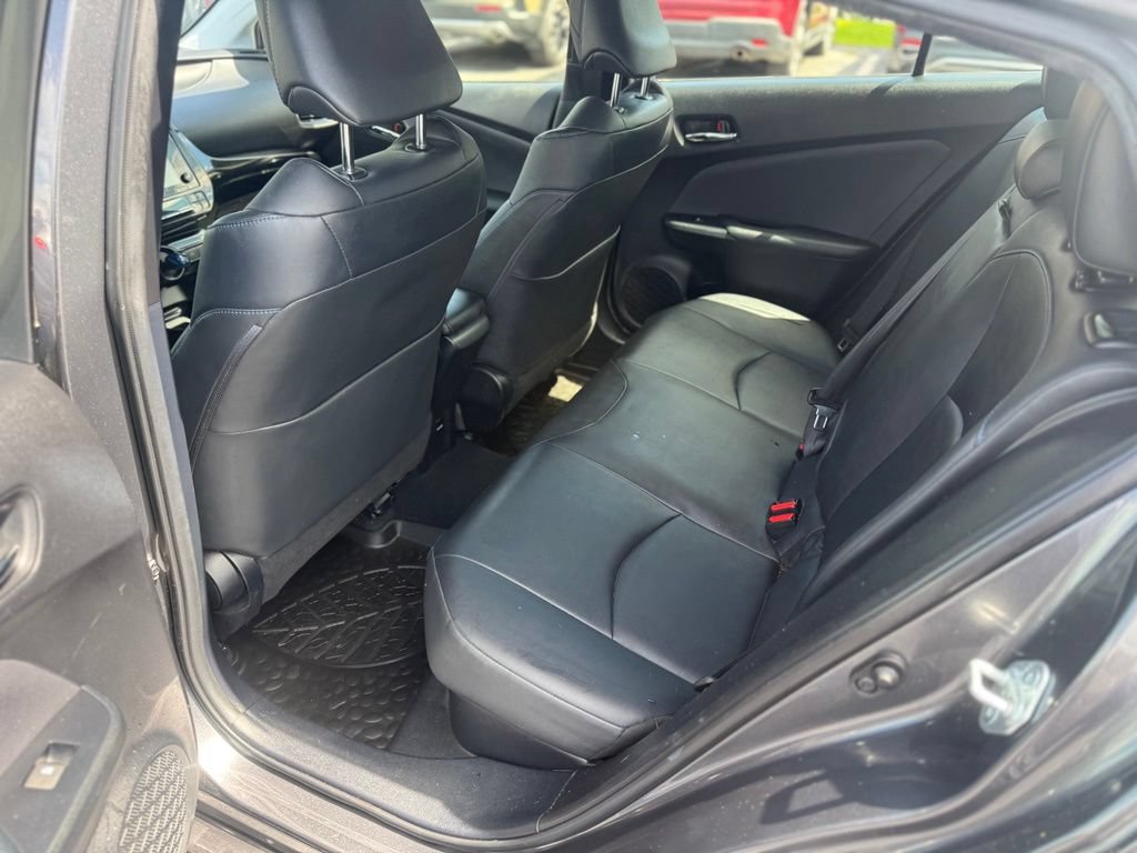 Certified 2016 Toyota Prius Three Touring FWD image 15
