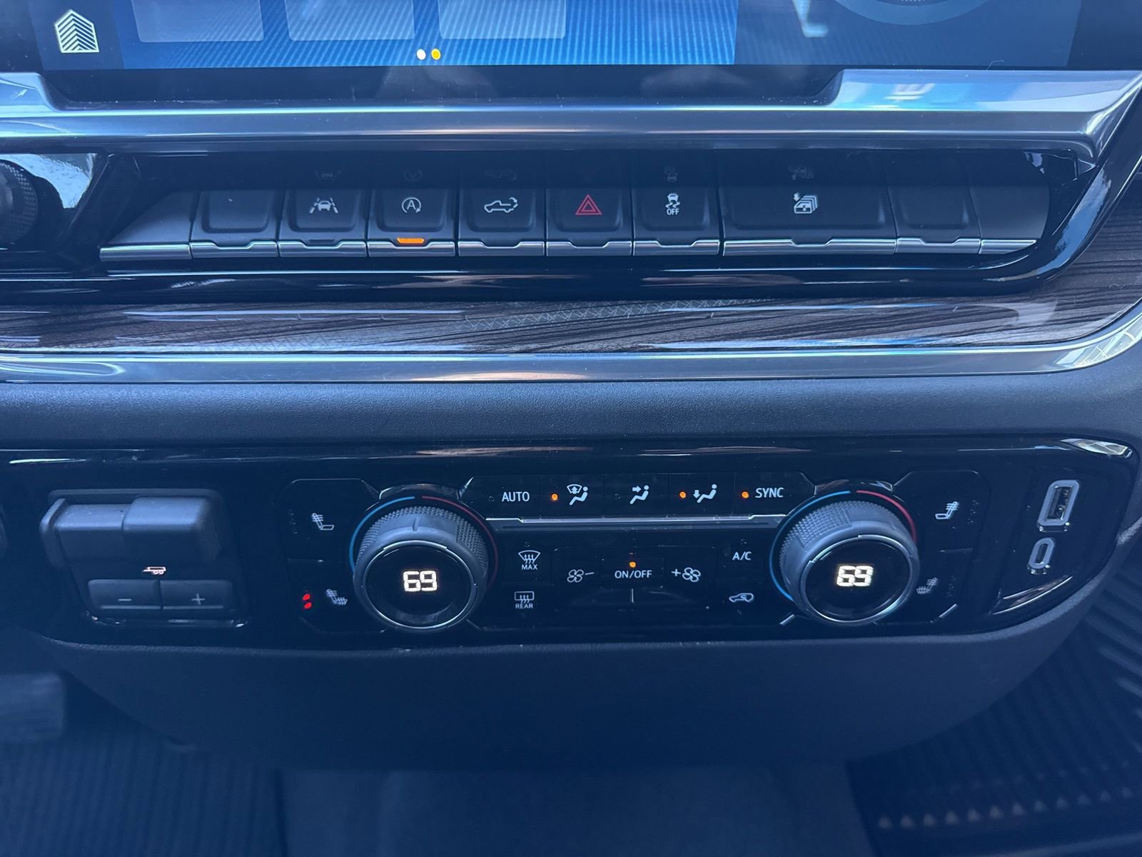 Used 2023 Chevrolet Silverado 1500 RST image 24