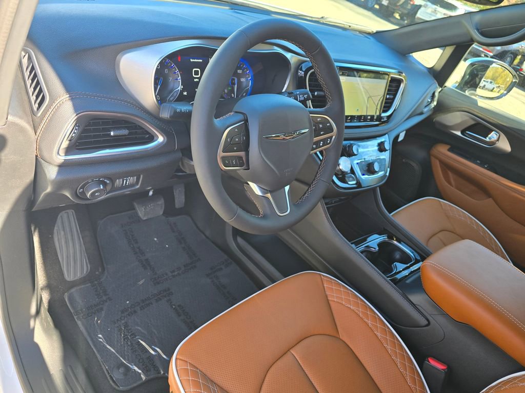 New 2026 Chrysler Pacifica Pinnacle image 25