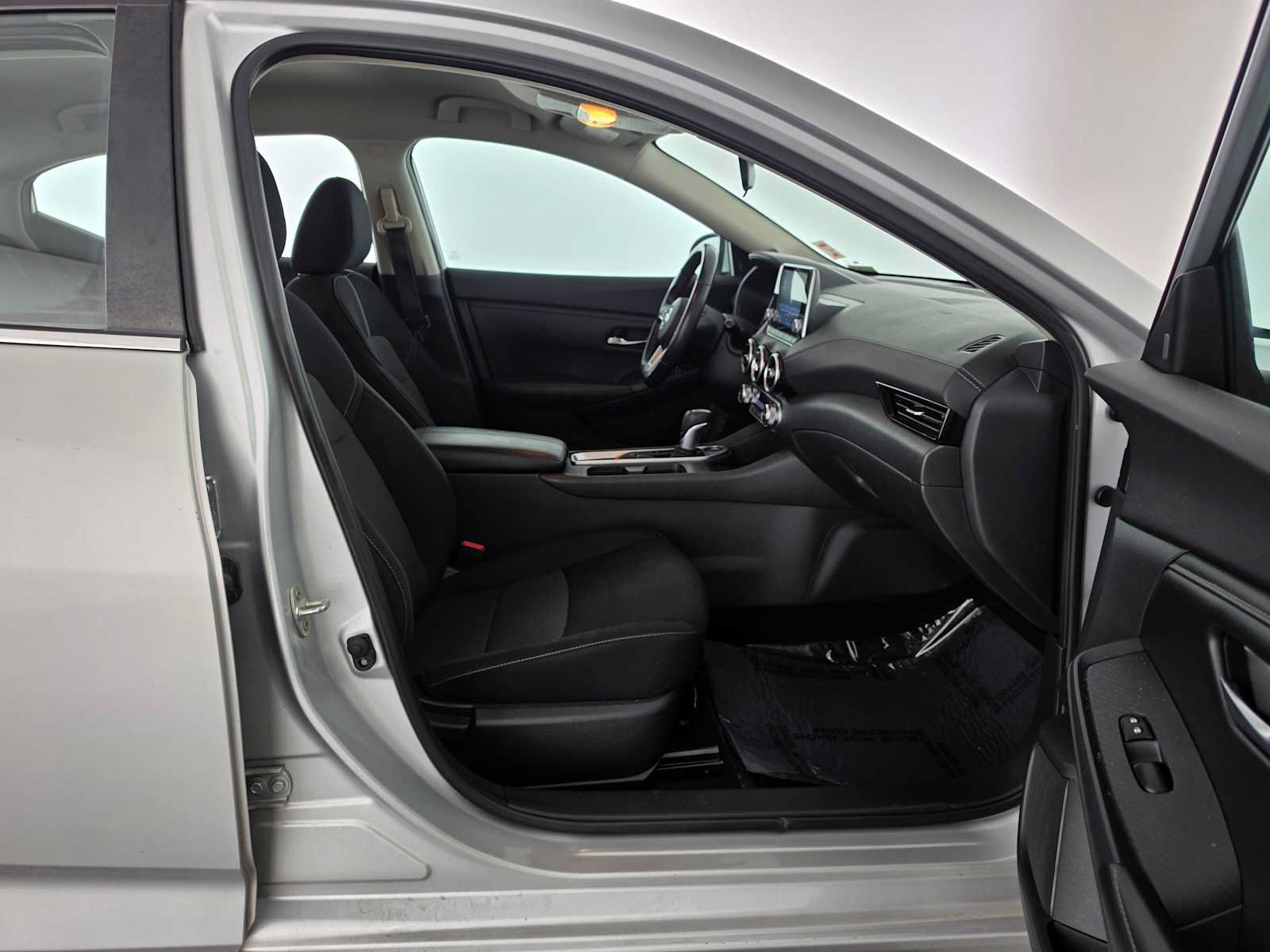 Used 2021 Nissan Sentra SV FWD image 10
