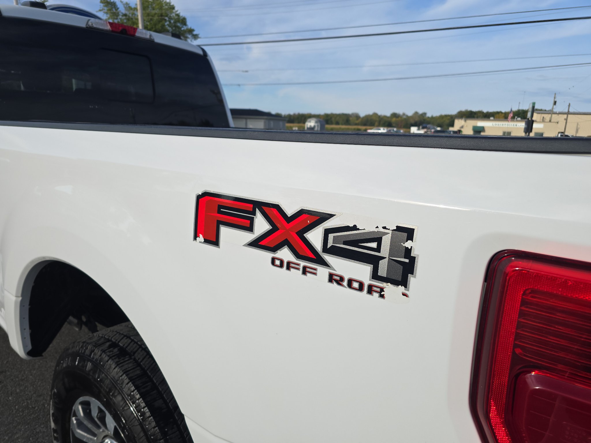 Used 2020 Ford F350 Lariat w/ Lariat Value Package AWD/4WD image 11