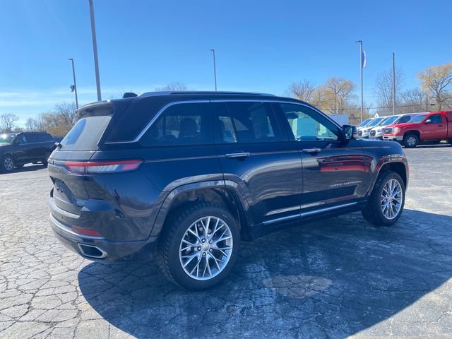 Used 2023 Jeep Grand Cherokee Summit w/ Rear Seat Video Group I AWD/4WD image 5