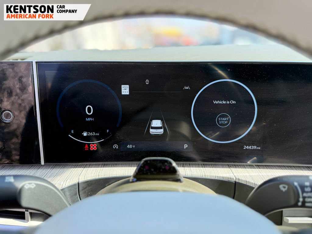 Used 2025 Hyundai Santa Fe Calligraphy image 18