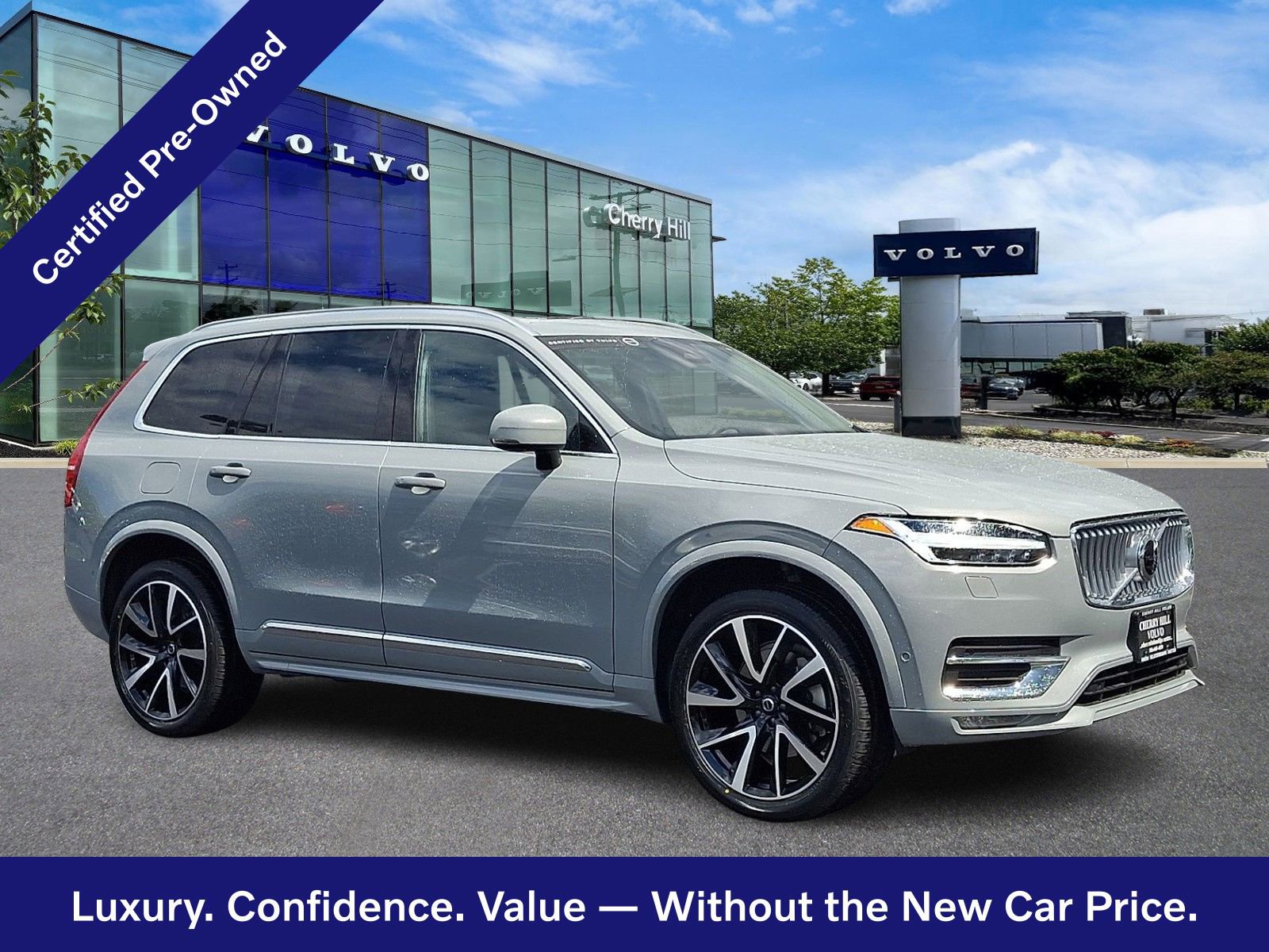 Certified 2024 Volvo XC90 B5 Plus AWD/4WD image 1