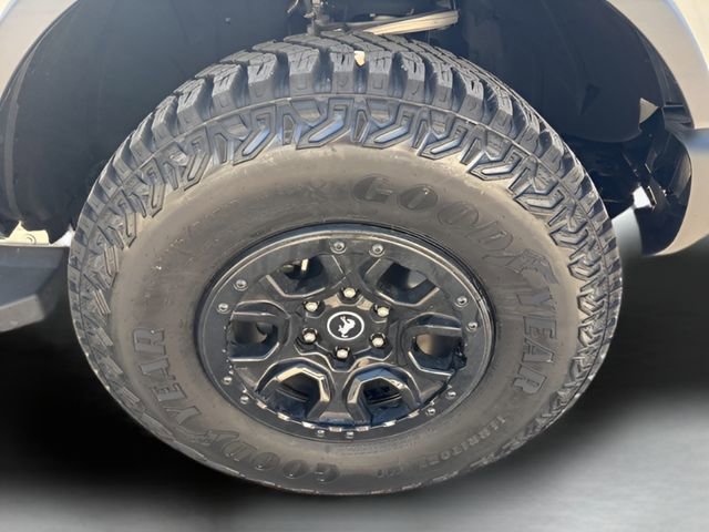 Used 2023 Ford Bronco Wildtrak image 7