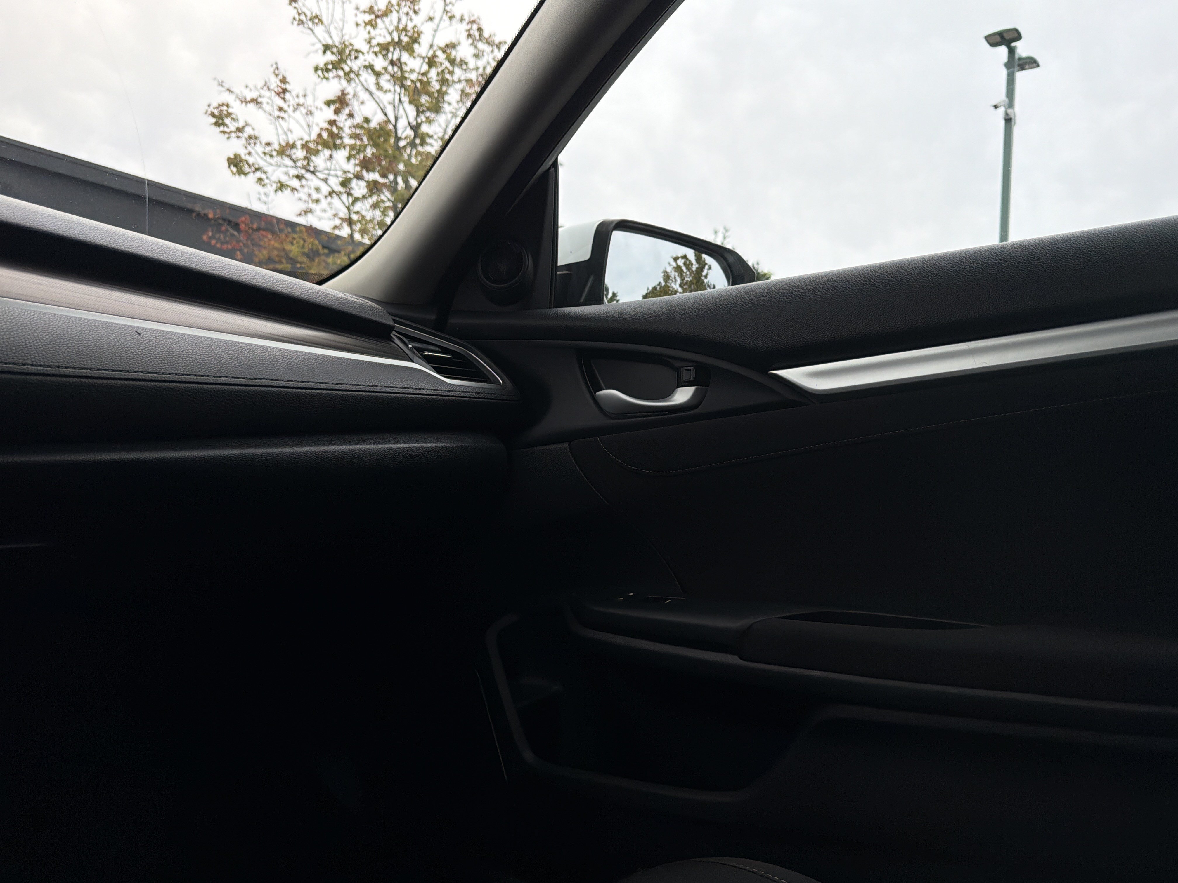 Used 2019 Honda Civic EX image 43