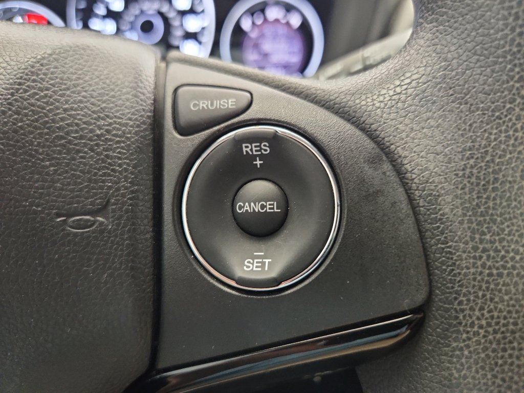 Used 2018 Honda HR-V LX image 13