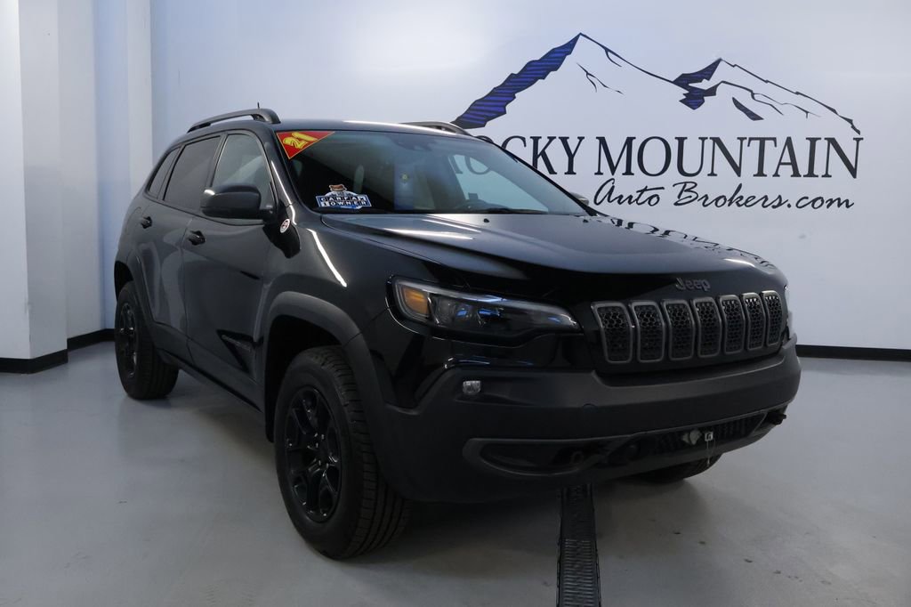 Used 2021 Jeep Cherokee Trailhawk w/ Sun, Sound & Nav Group