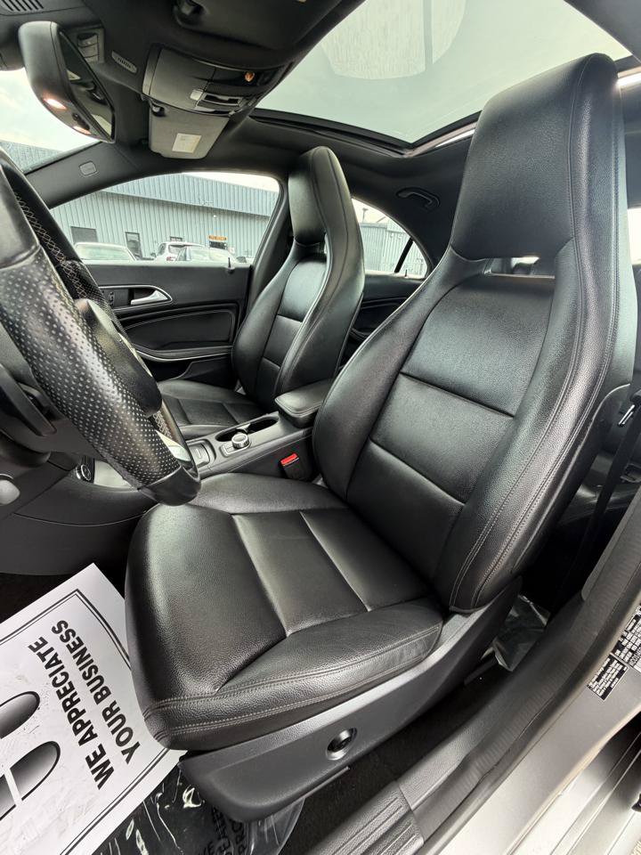 Used 2015 Mercedes-Benz CLA 250 image 15