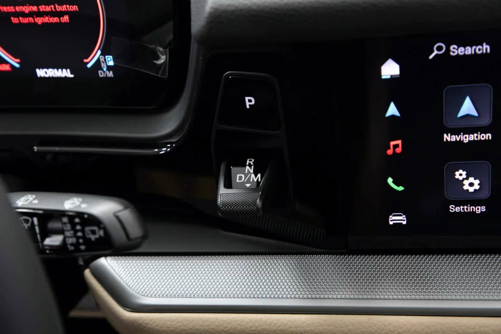 Certified 2025 Porsche Cayenne AWD/4WD image 22
