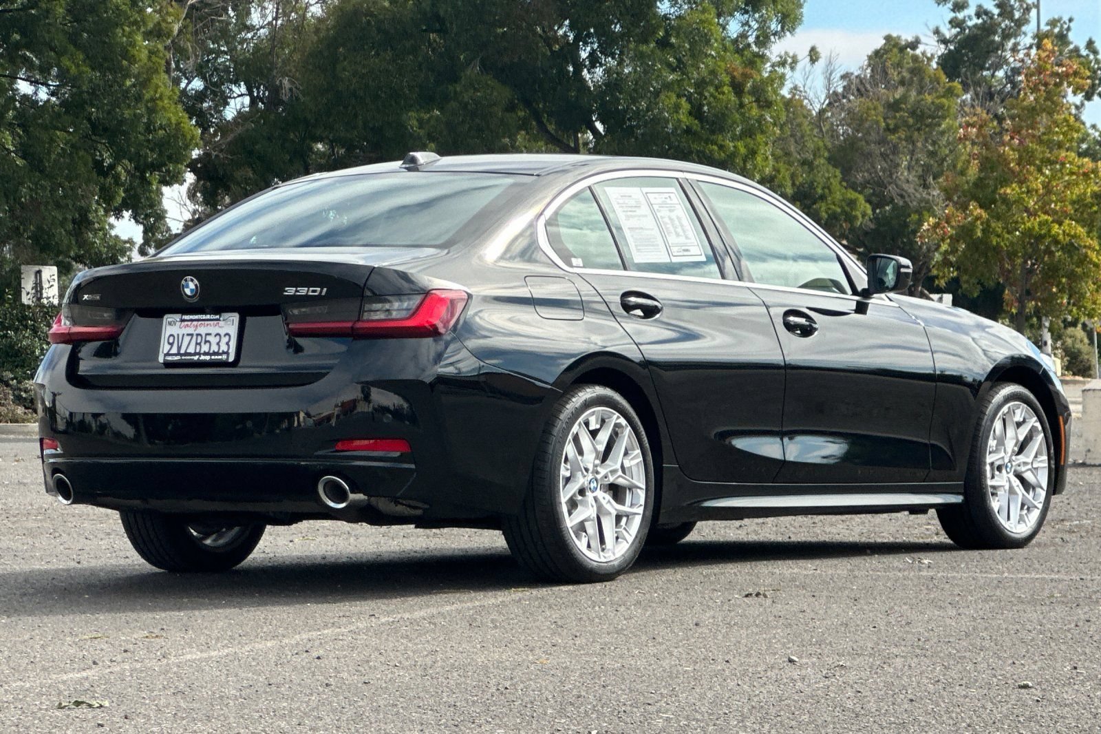 Used 2026 BMW 330i xDrive Sedan AWD/4WD image 3