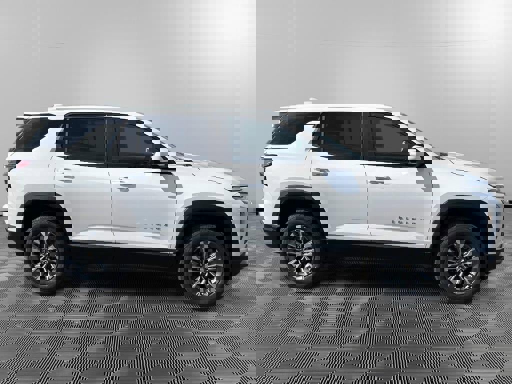 New 2026 Chevrolet Equinox LT w/ Convenience Package II image 8