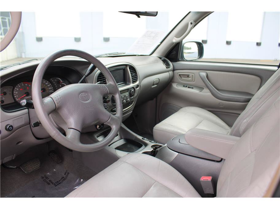 Used 2001 Toyota Sequoia Limited RWD image 9