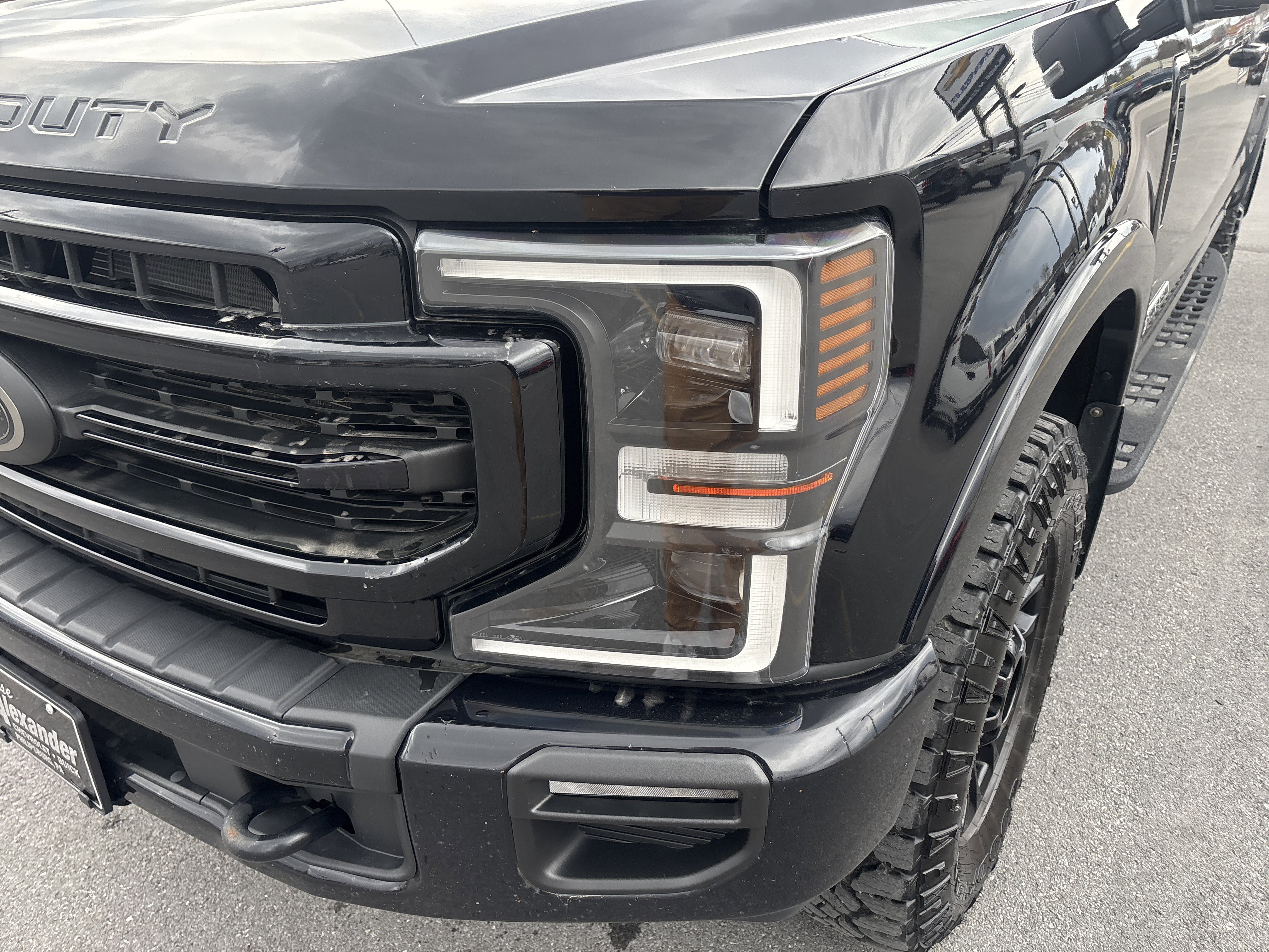 Used 2021 Ford F250 Lariat image 10