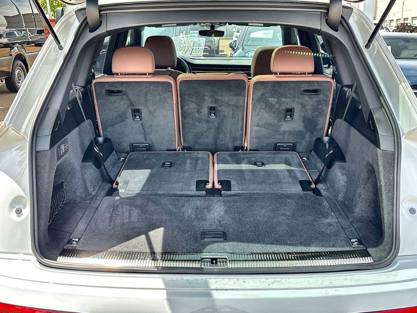 Used 2025 Audi Q7 3.0T Premium Plus image 17